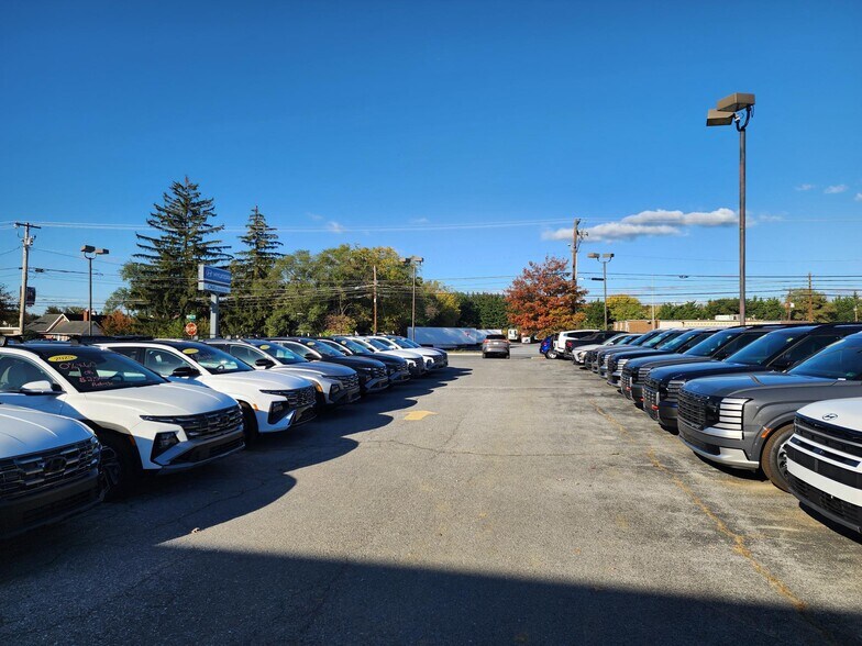 More Photos Of 2934 Valley Ave, Winchester Auto Dealership For Lease