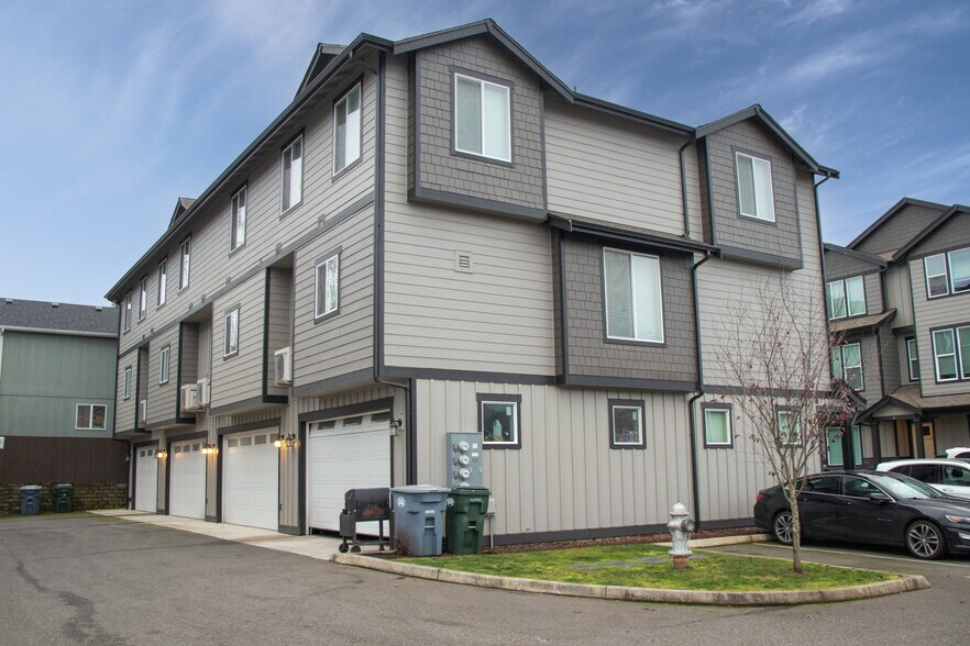 More Photos Of 17825 22nd Ave E, Tacoma Apartments For Sale