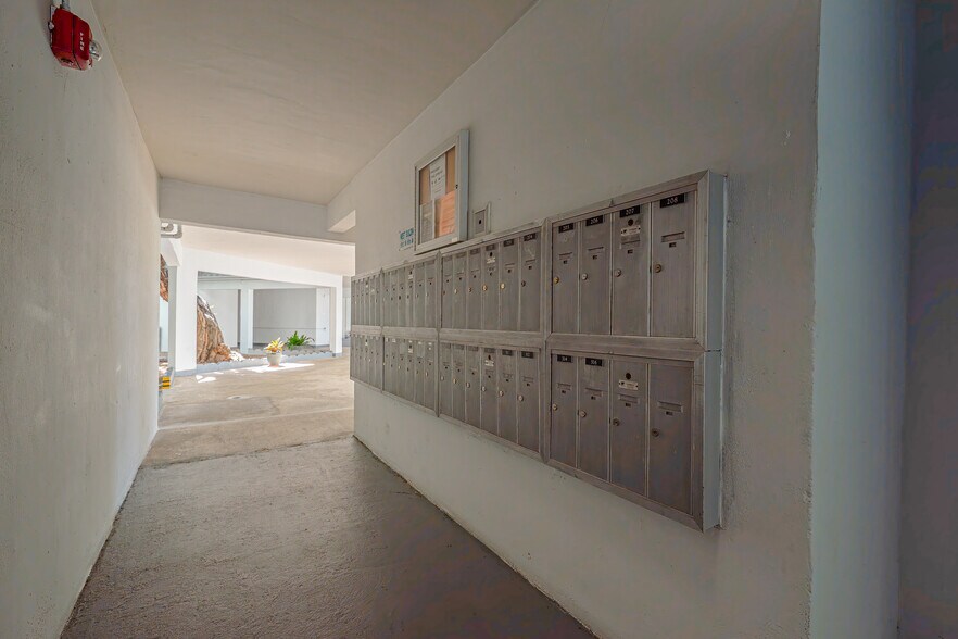 More Photos Of 15900 SW 95th Ave, Miami Apartments For Sale