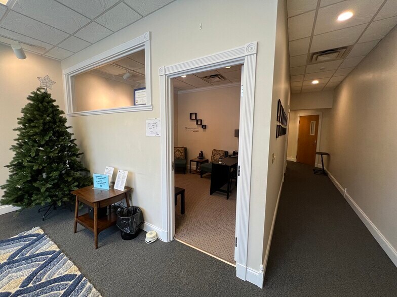 More Photos Of 132 S Main St, Greensburg Office For Sale
