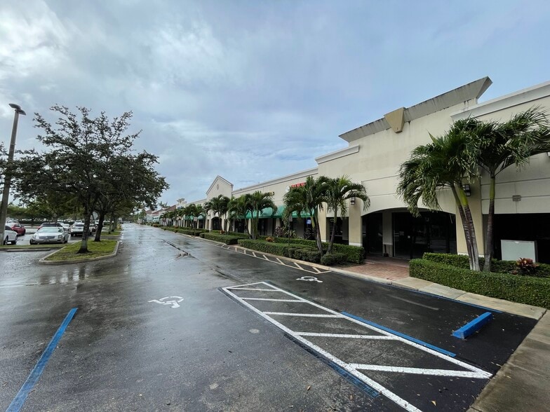 More Photos Of 5463 Lyons Rd, Coconut Creek Storefront For Lease