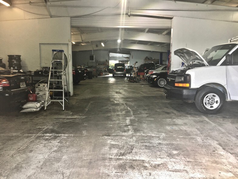 More Photos Of 3797 Lawrenceville Hwy, Tucker General Retail For Sale