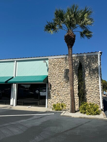 More Photos Of 3663 Arnold Ave, Naples Light Manufacturing For Lease