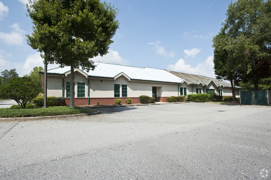 More Photos Of 2959 Sharpsburg McCullum Rd, Newnan Medical For Lease
