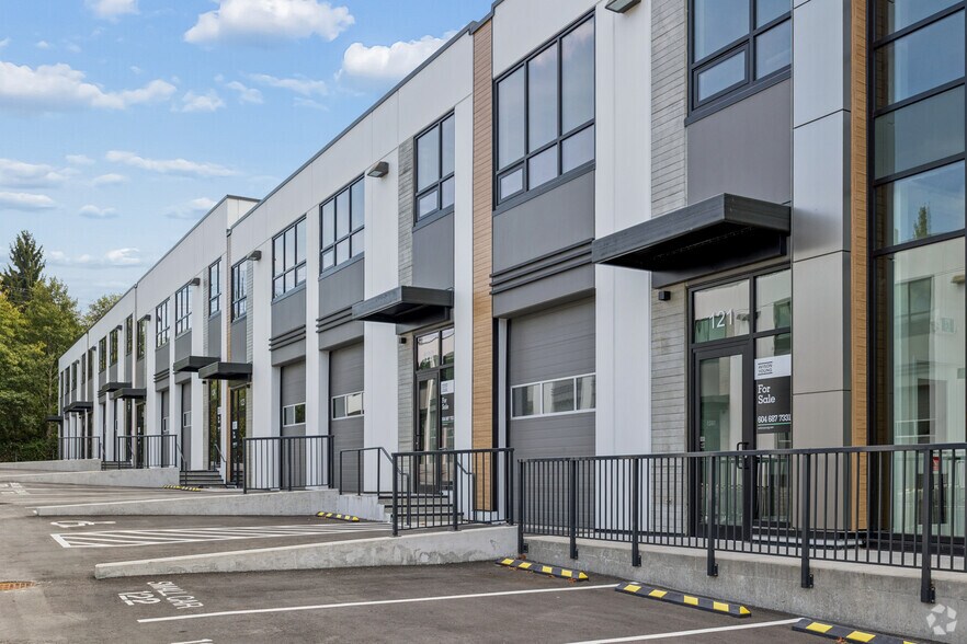 More Photos Of 8696 Barnard St, Vancouver Unknown For Lease