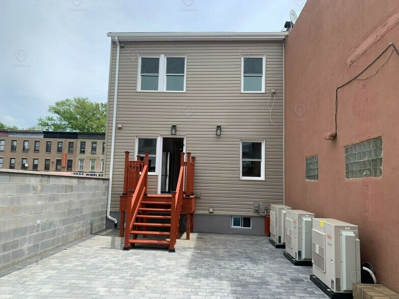 More Photos Of 692 Coney Island Ave, Brooklyn Storefront For Sale