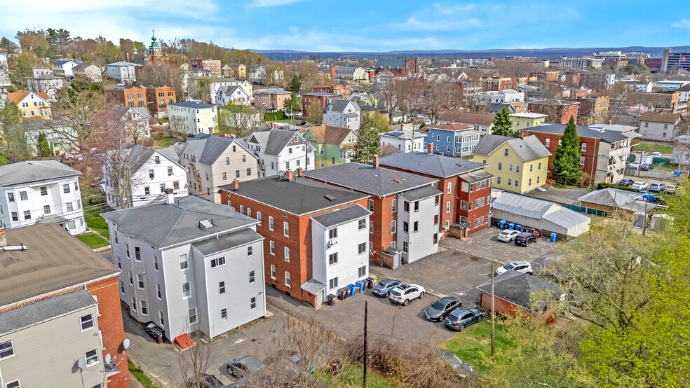 More Photos Of 266 High St, New Britain Apartments For Sale