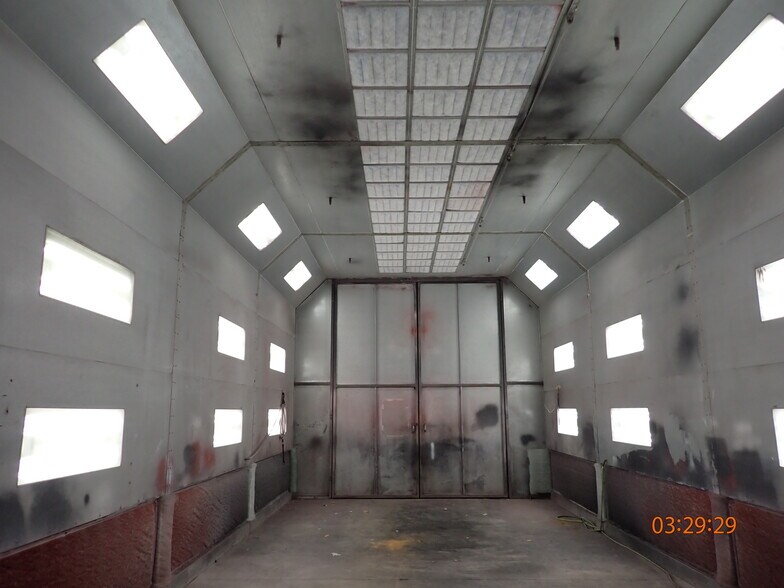 More Photos Of 301 S Bloomington St, Lowell Warehouse For Sale