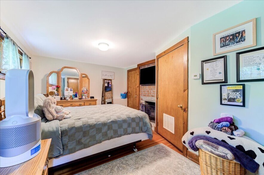 More Photos Of 12 Woodlea Rd, Salt Point Multifamily For Sale