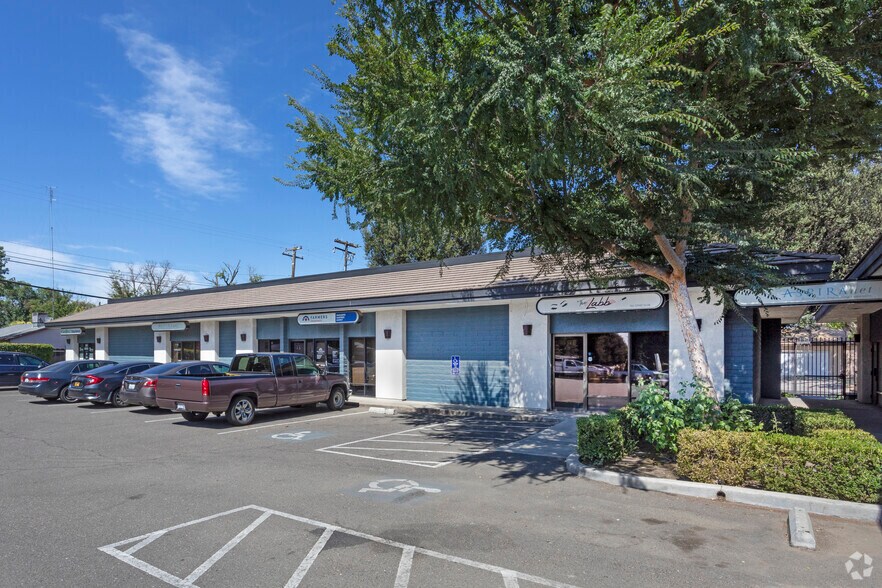 More Photos Of 1800 Tully Rd, Modesto Office For Lease