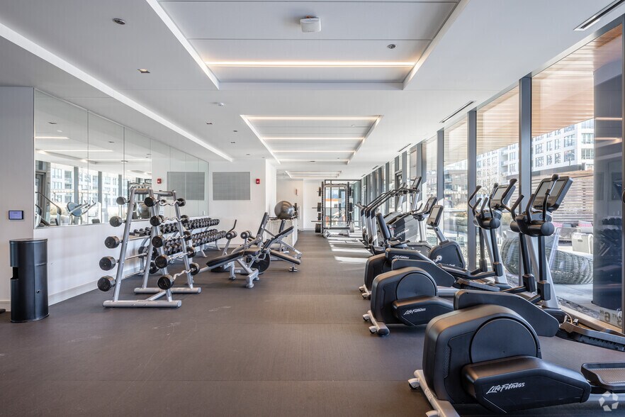 More Photos Of 808 N Cleveland Ave, Chicago Apartments For Lease