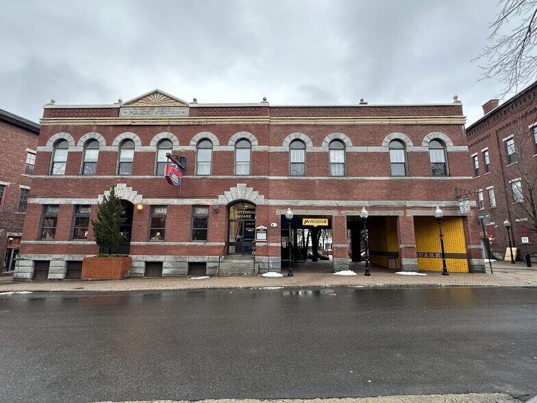 Primary Photo Of 5 Warren St, Concord Storefront Retail Office For Lease