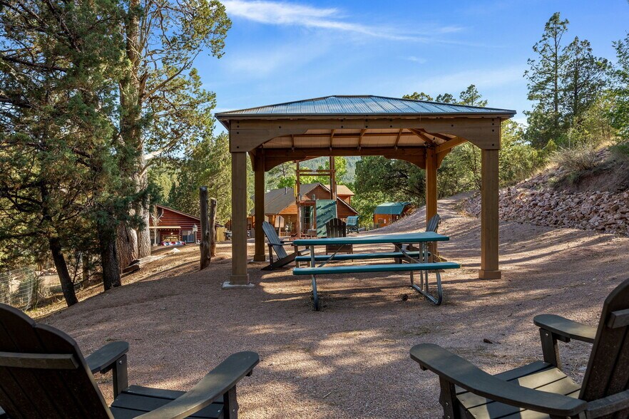More Photos Of 1022 S Hunter Creek Dr, Payson Hotel For Sale