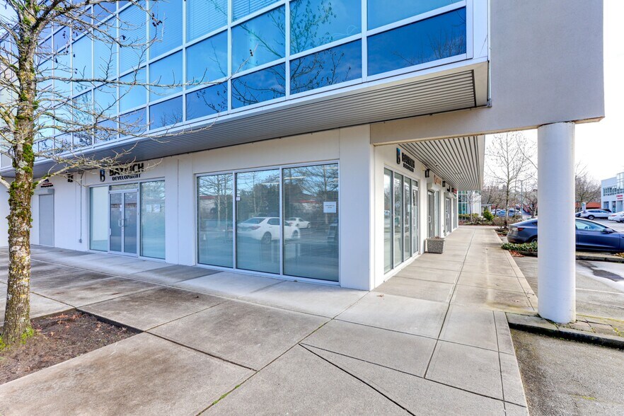 More Photos Of 8600 Cambie Rd, Richmond Office For Sale
