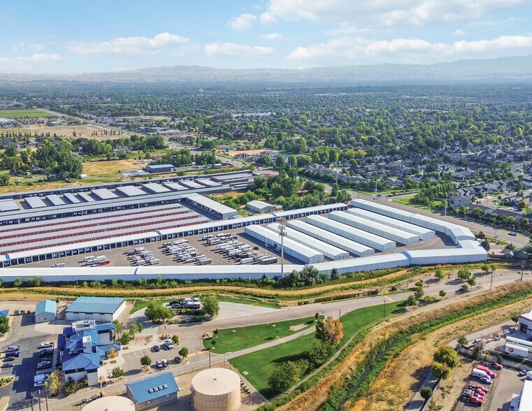 More Photos Of 3915 N Ten Mile Rd, Meridian Flex For Sale