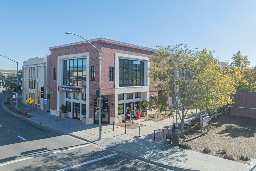 More Photos Of 2470 1st St, Livermore Office For Lease