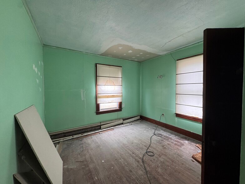 More Photos Of 64 Union St, Vernon Apartments For Sale