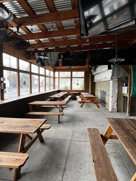 More Photos Of 910 Union Ave, Union Beach Restaurant For Sale