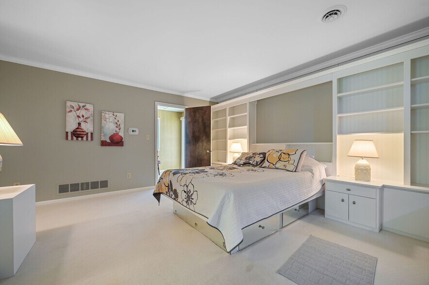 More Photos Of 9155 Campbell Ln, Bridgeville Office For Sale