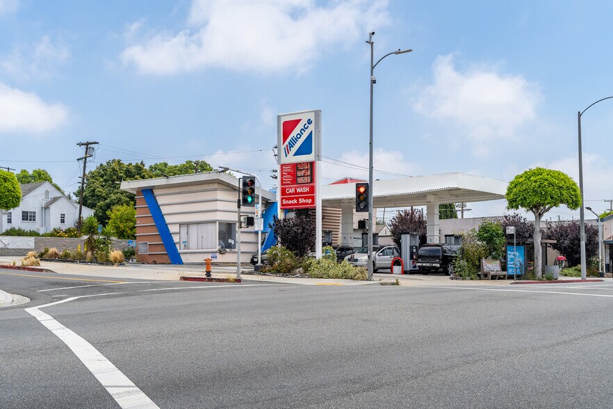 More Photos Of 1420-1430 N La Brea Ave, Inglewood Service Station For Sale