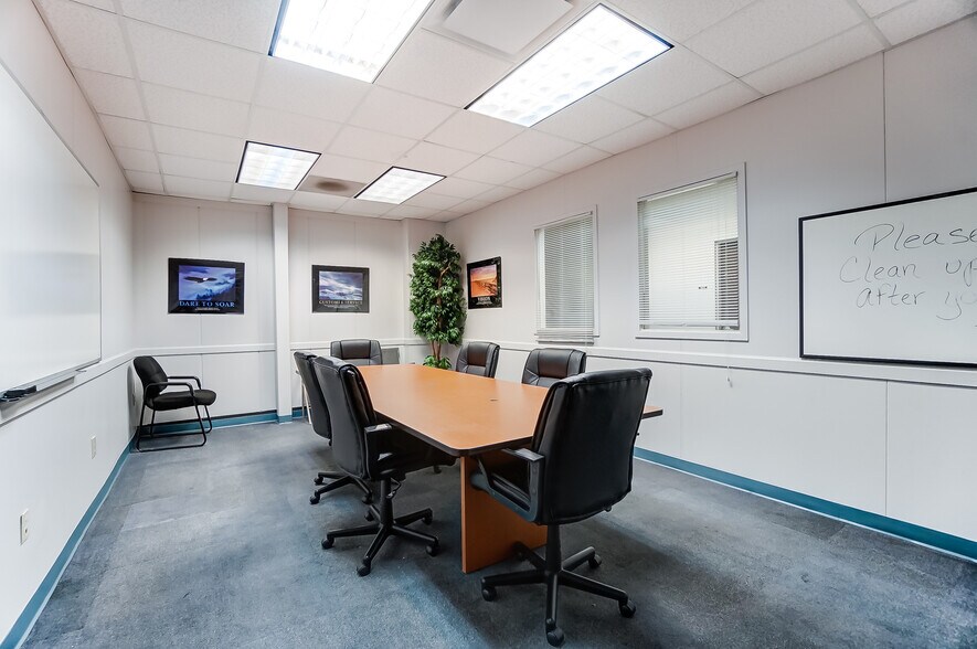 More Photos Of 9635 Southern Pine Blvd, Charlotte Coworking Space