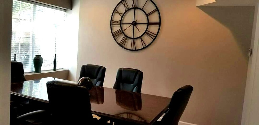 More Photos Of 405 6th St S, Saint Petersburg Office For Sale