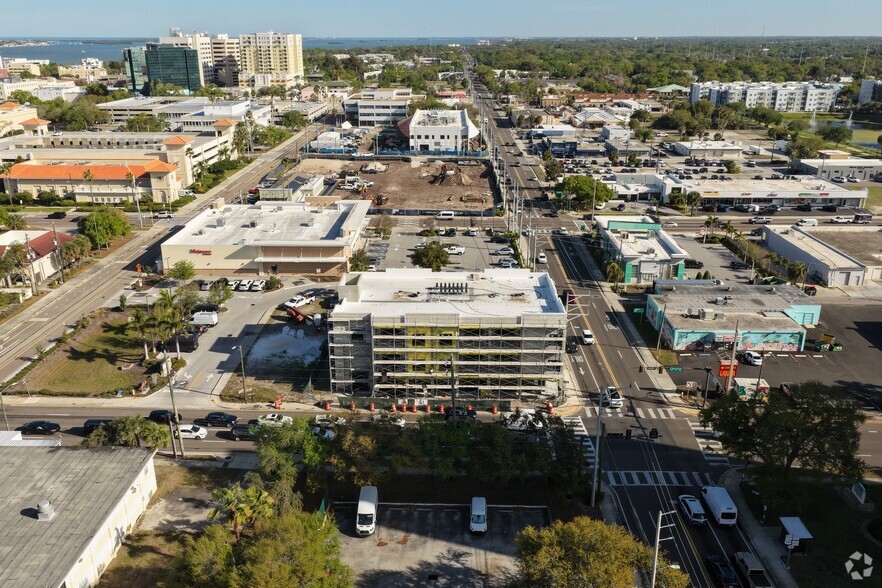 More Photos Of 708 Chestnut St, Clearwater Apartments For Lease