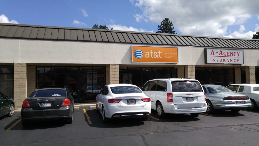 More Photos Of 109-113 J St, La Porte Office For Lease