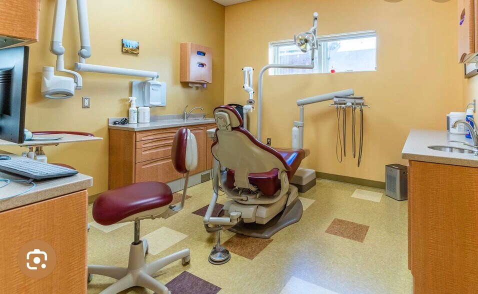 More Photos Of 22973-23071 State Road 7, Boca Raton Freestanding For Sale