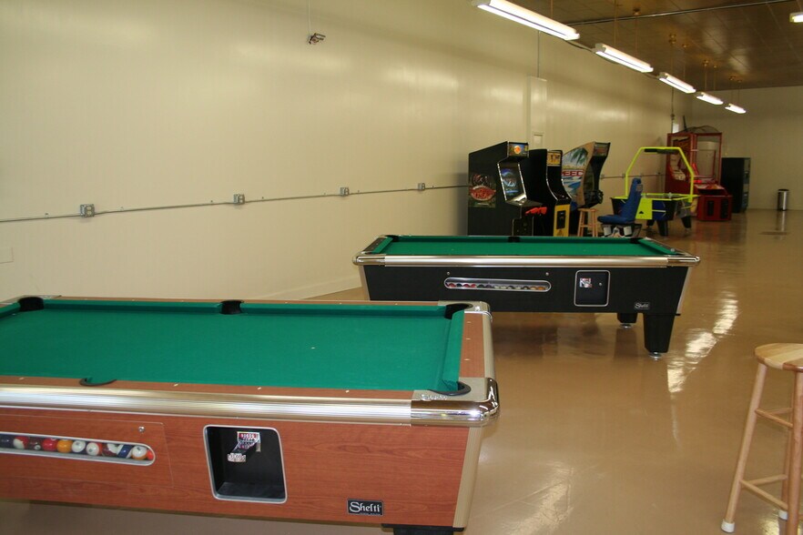 More Photos Of 222 W Plane St, Bethel Storefront For Sale