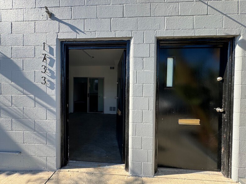 More Photos Of 1733 Border Ave, Torrance Light Manufacturing For Sale