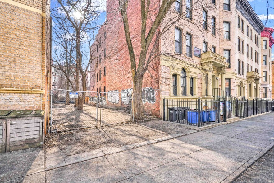 More Photos Of 1404A Pacific Street, Brooklyn Land For Sale