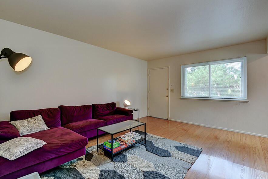 More Photos Of 365 Chiquita Ave, Mountain View Apartments For Sale