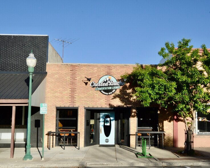 Primary Photo Of 315 1/2 N Main St, Gunnison General Retail For Sale