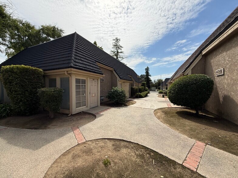 More Photos Of 2130 N Winery Ave, Fresno Office For Lease