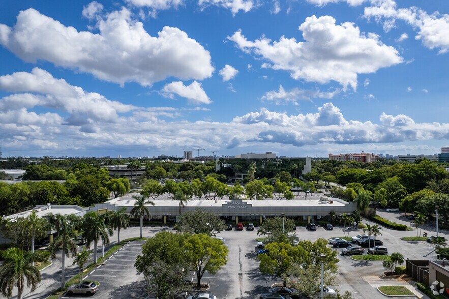 More Photos Of 6300-6350 N Powerline Rd, Fort Lauderdale Unknown For Lease