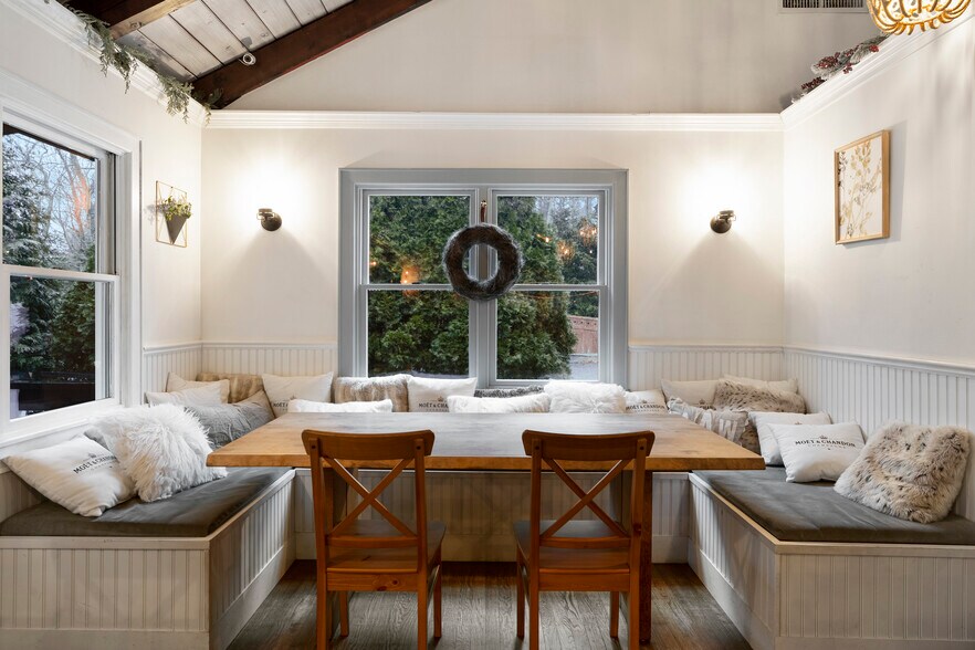 More Photos Of 412 Montauk Hwy, East Quogue Freestanding For Sale