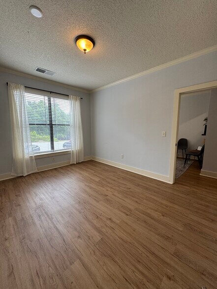 More Photos Of 5991 Parkway North Blvd, Cumming Office For Lease