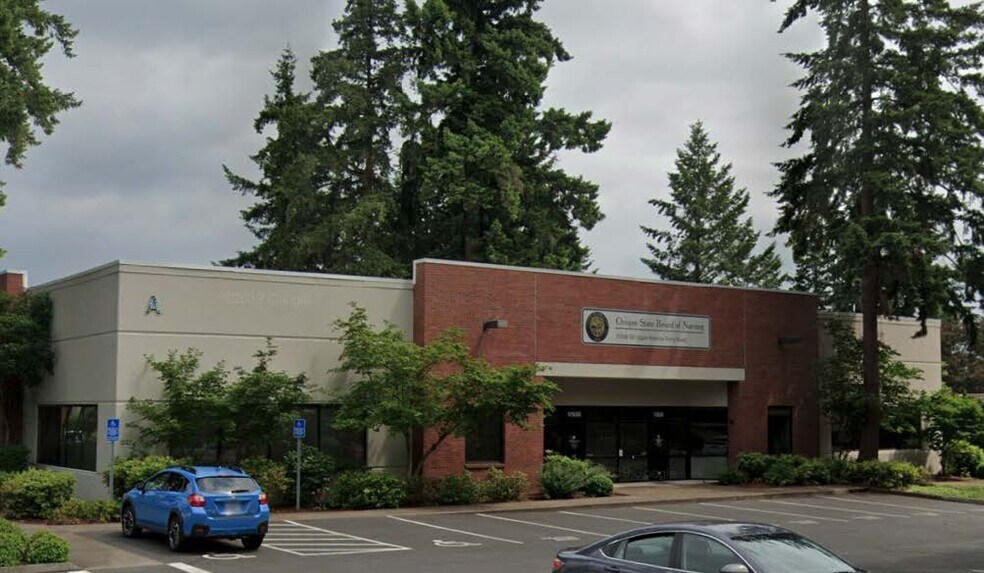 More Photos Of 17858 SW Upper Boones Ferry Rd, Portland Flex For Lease