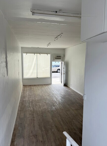 More Photos Of 5990 1/2 W Pico Blvd, Los Angeles Storefront For Lease