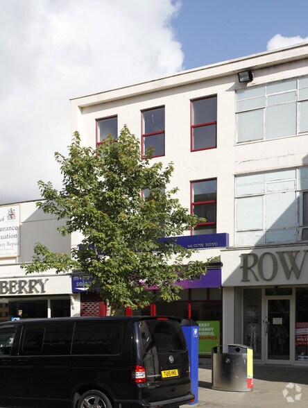 More Photos Of 225 Oxford St, Swansea Storefront For Lease