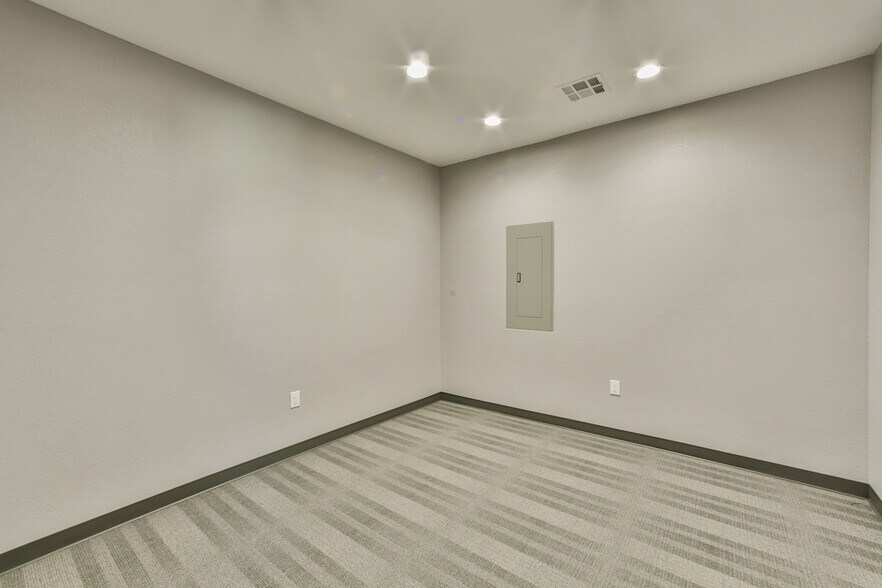 More Photos Of 800 Bonaventure Way, Sugar Land Unknown For Lease