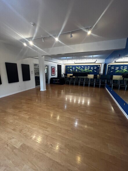 More Photos Of 465 Herndon Pky, Herndon Medical For Lease