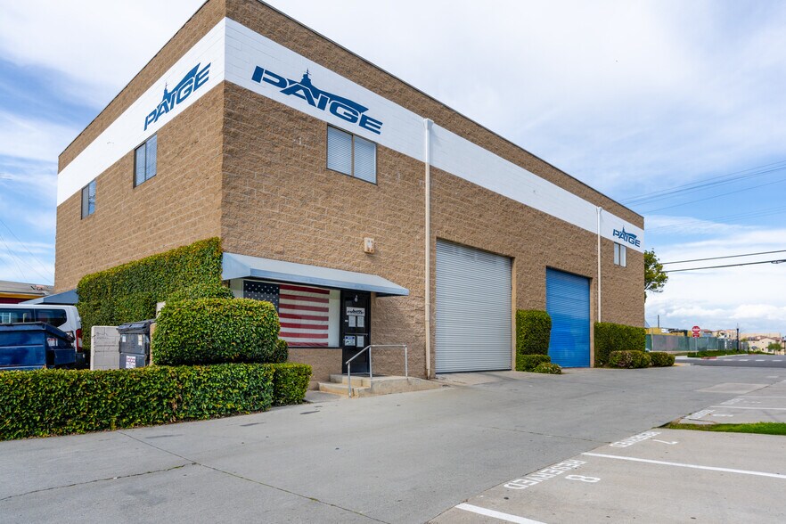 More Photos Of 2050 Wilson Ave, National City Manufacturing For Lease