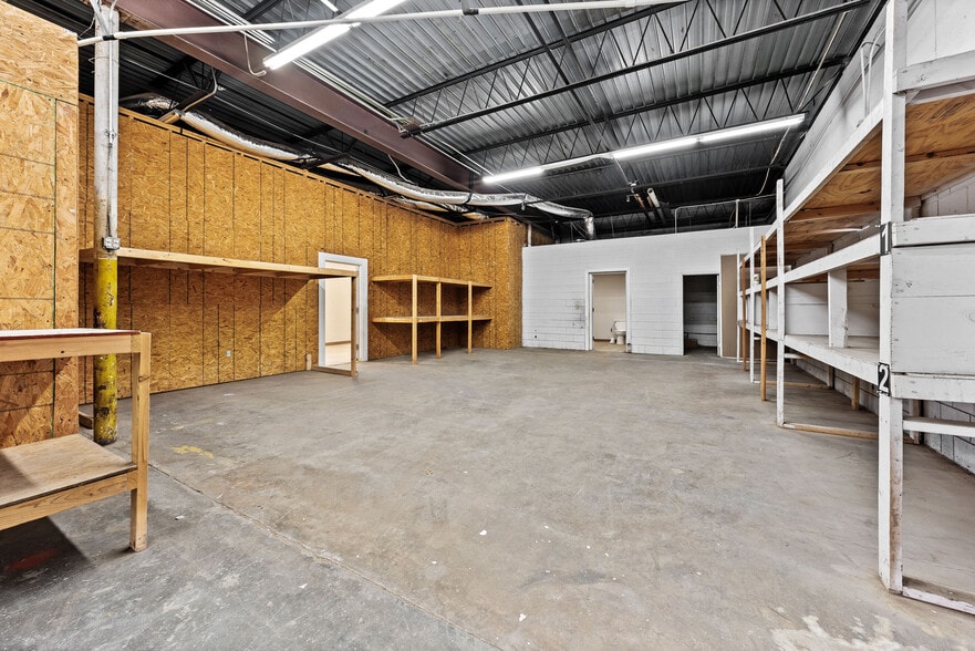 More Photos Of 3509 N 3rd St, Temple Warehouse For Sale