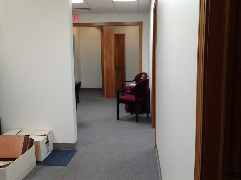 More Photos Of 151 W Genesee St, Lockport Loft Creative Space For Lease