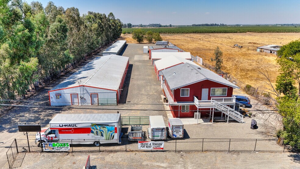 More Photos Of 7965 State Highway 99W, Gerber Self Storage For Sale