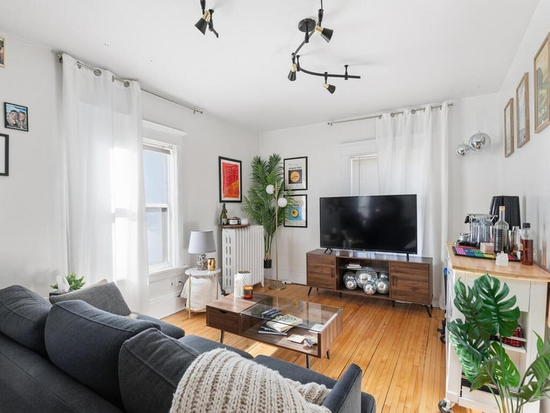 More Photos Of , Minneapolis Unknown For Sale