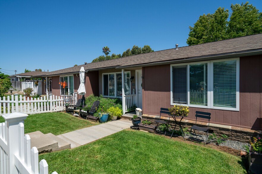 More Photos Of 19131-19161 Delaware St, Huntington Beach Apartments For Sale