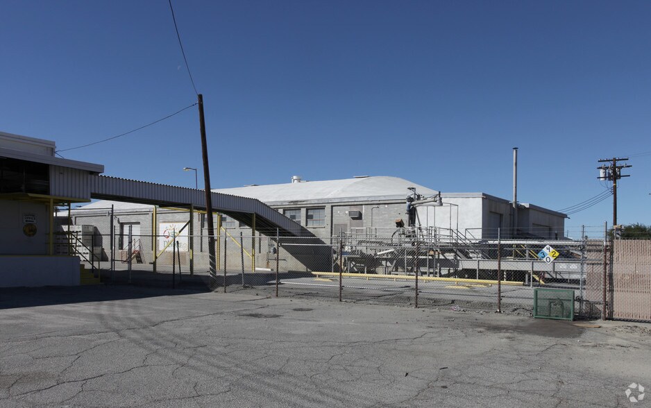 More Photos Of 82219 Market St, Indio Warehouse For Sale